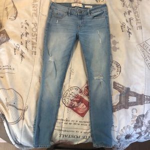 Hollister jeans